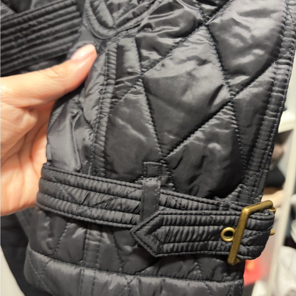 Burberry Quilted Black Performance Jacket with Gold-Tone Hardware - Picture 13 of 16
